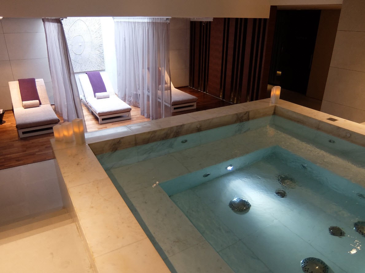 Jacuzzi apres le massage Jacuzzi apres le massage