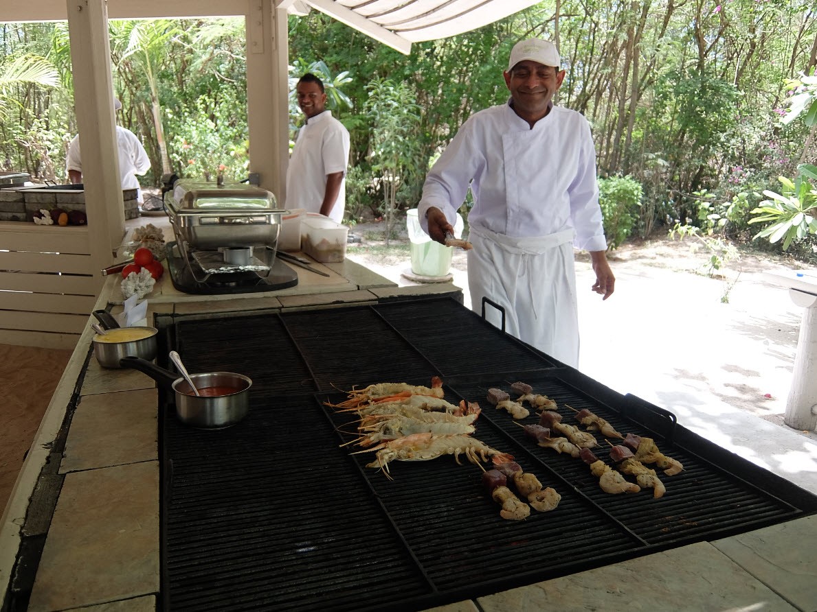 Barbecue sur la plage Maurice Ile des Deux Cocos Barbecue sur la plage Maurice Ile des Deux Cocos