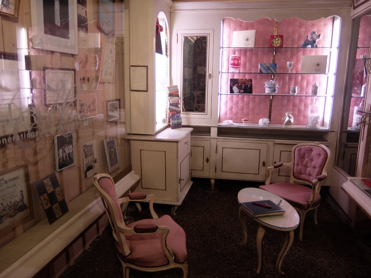 Ancienne boutique boudoir Ancienne boutique boudoir