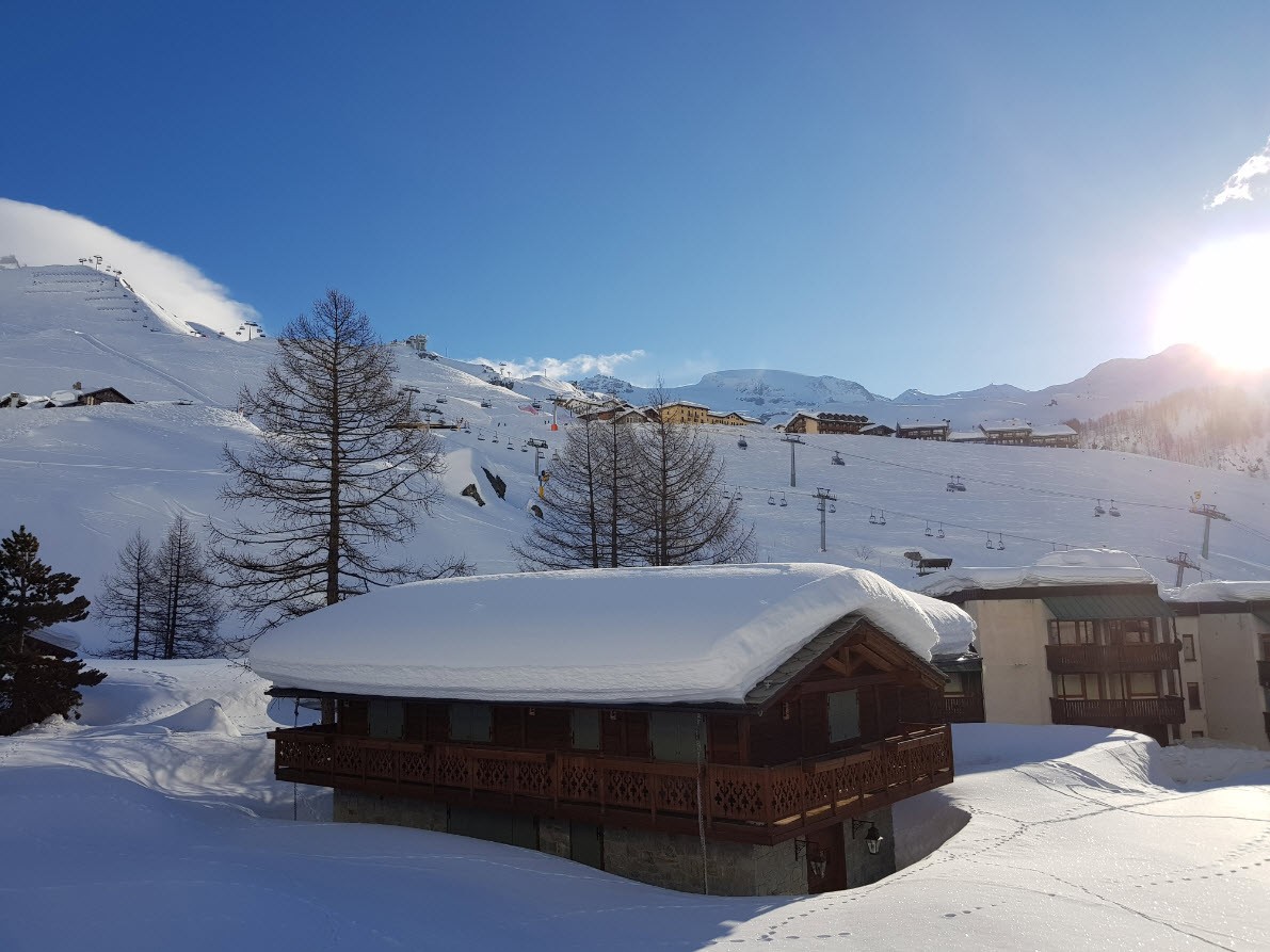 Station de ski de Cervinia, Aoste, au pied du Cervin Station de ski de Cervinia, Aoste, au pied du Cervin