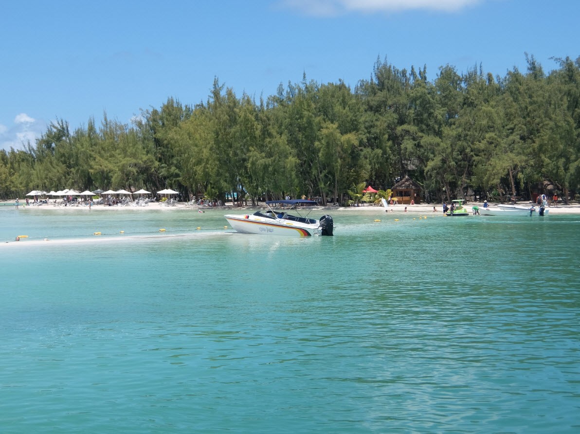 Plage de l'Ile aux Cerfs Ile Maurice Plage de l'Ile aux Cerfs Ile Maurice