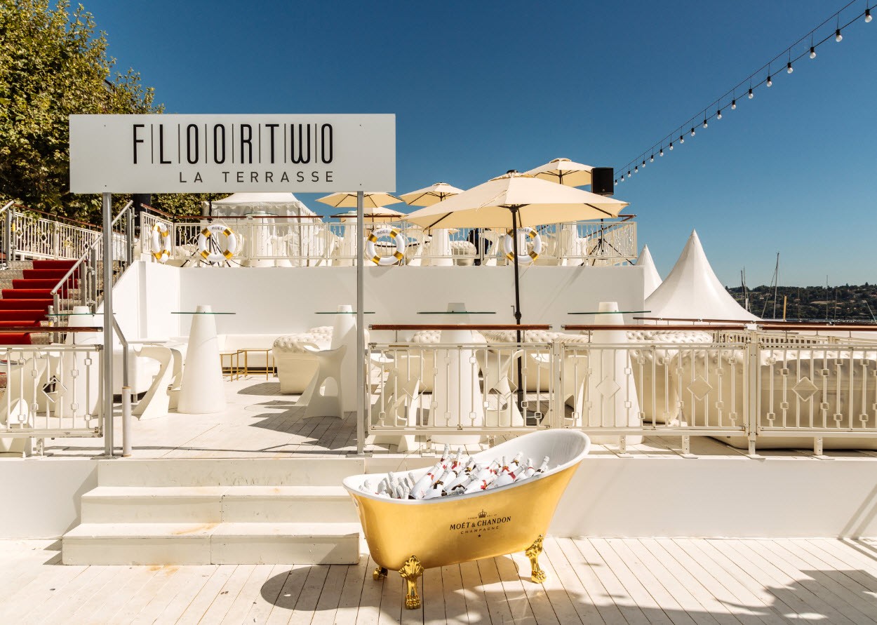 Floortwo Bar terrasse sous le soleil Floortwo Bar terrasse sous le soleil