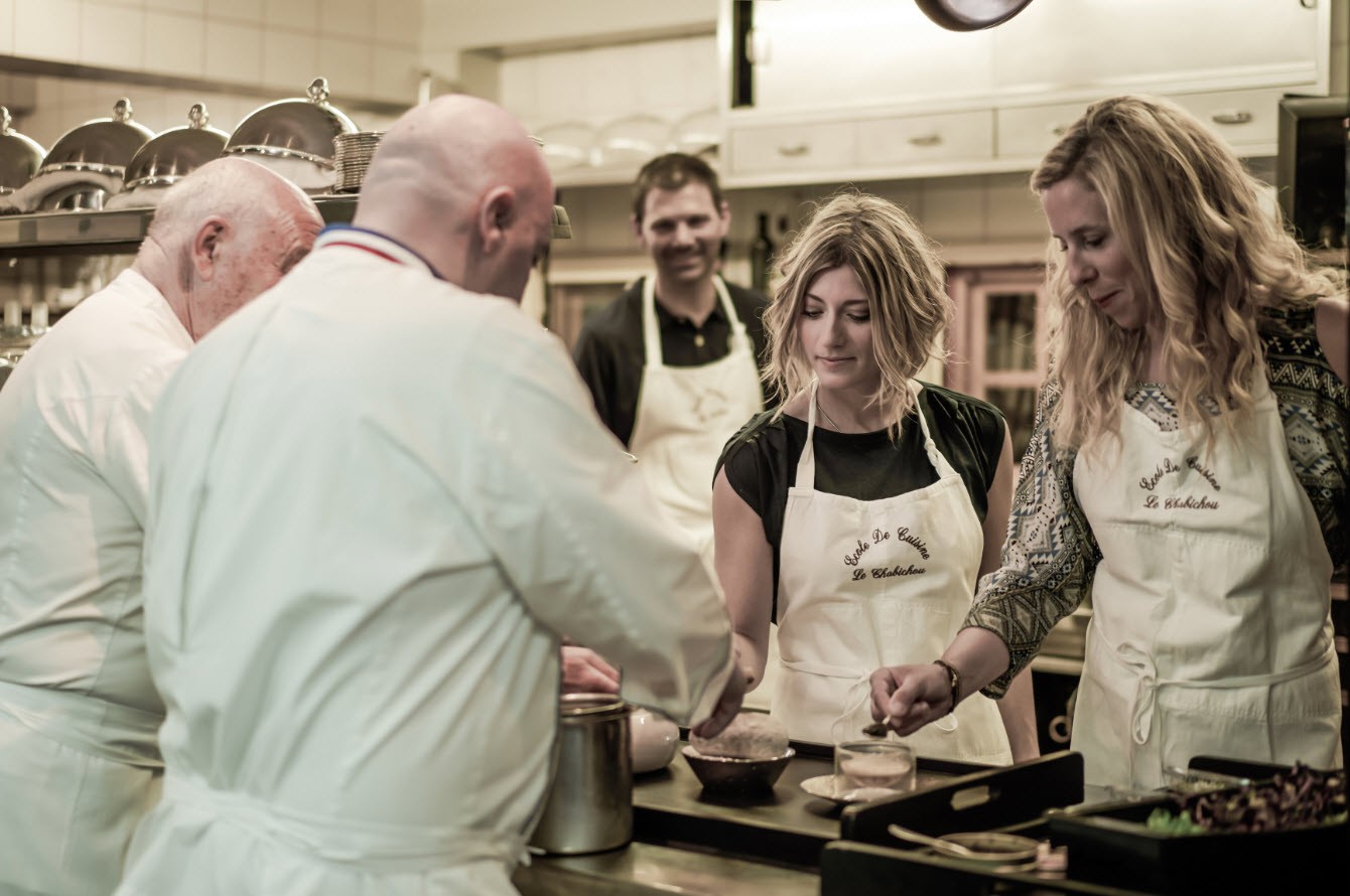 Découvrir Courchevel - Ecole de cuisine (c) Le Chabichou Découvrir Courchevel - Ecole de cuisine (c) Le Chabichou