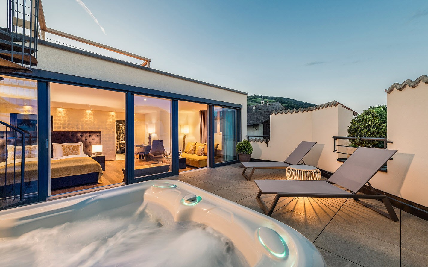 Suite Castanea - Dormir Dolomites - (c) Hannes Niederkofler - Hotel Taubers Unterwirt Suite Castanea - Dormir Dolomites - (c) Hannes Niederkofler - Hotel Taubers Unterwirt