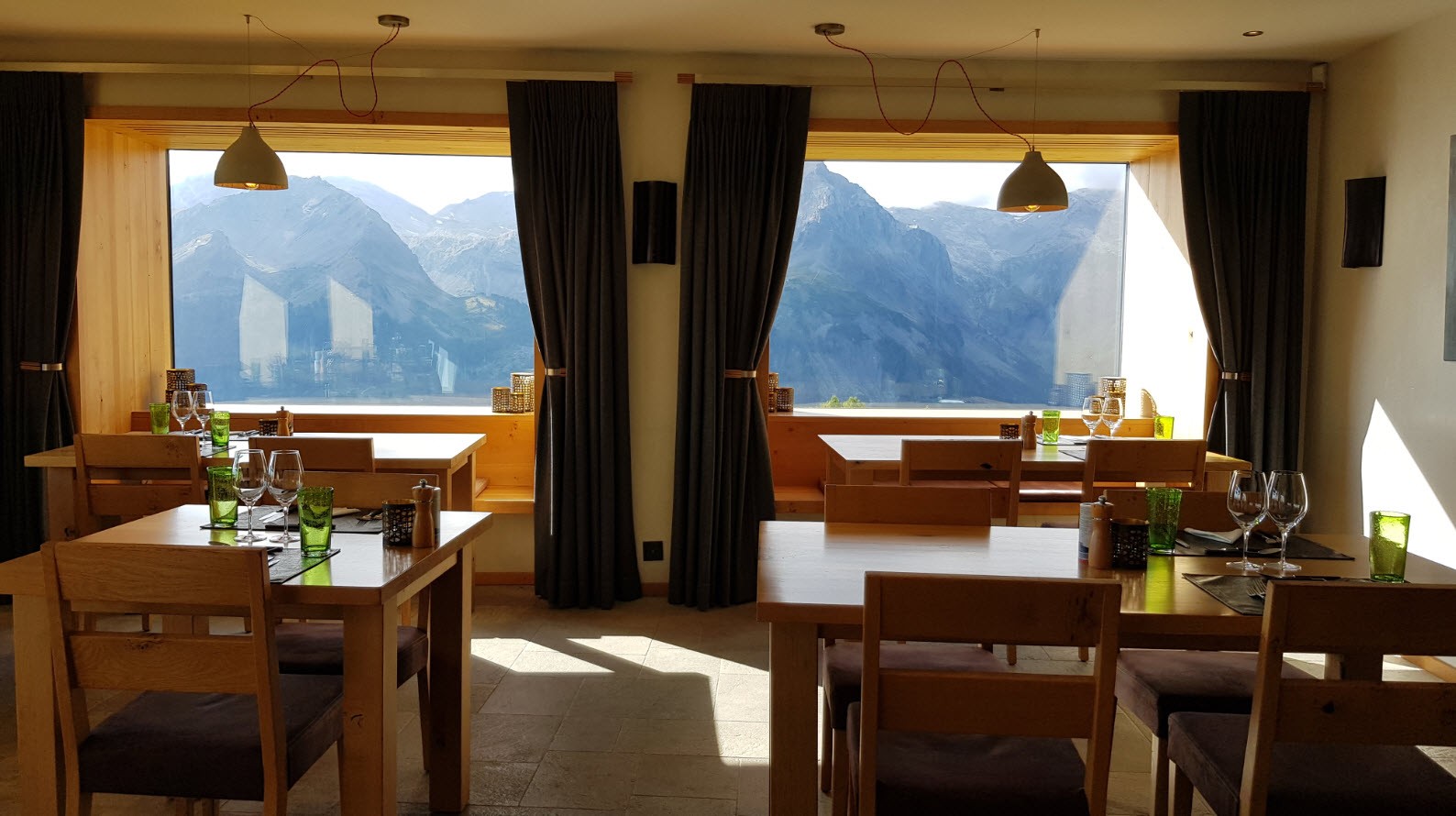 Restaurant altitude panoramique Valais Restaurant altitude panoramique Valais