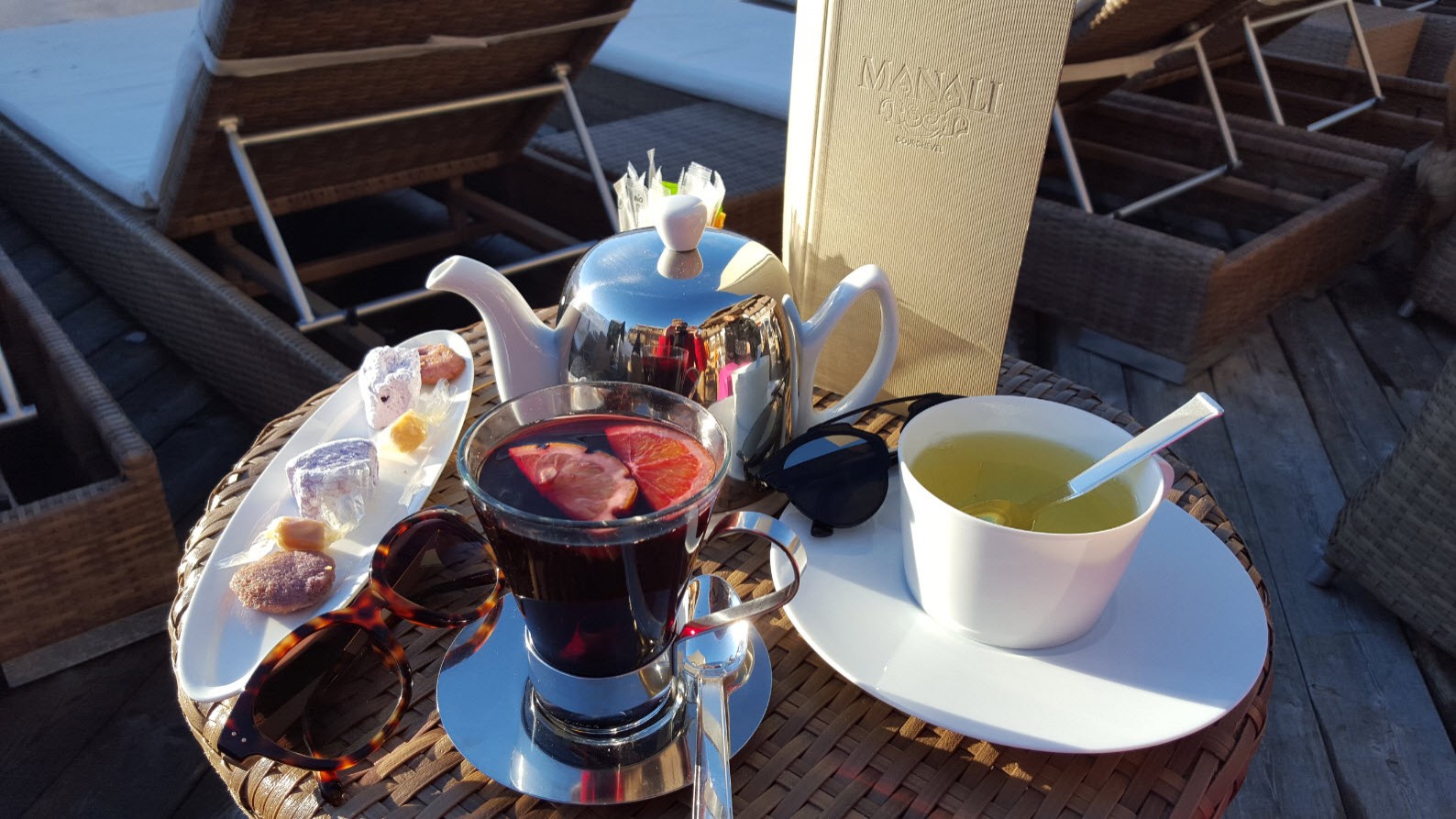 Vin chaud terrasse Courchevel Vin chaud terrasse Courchevel
