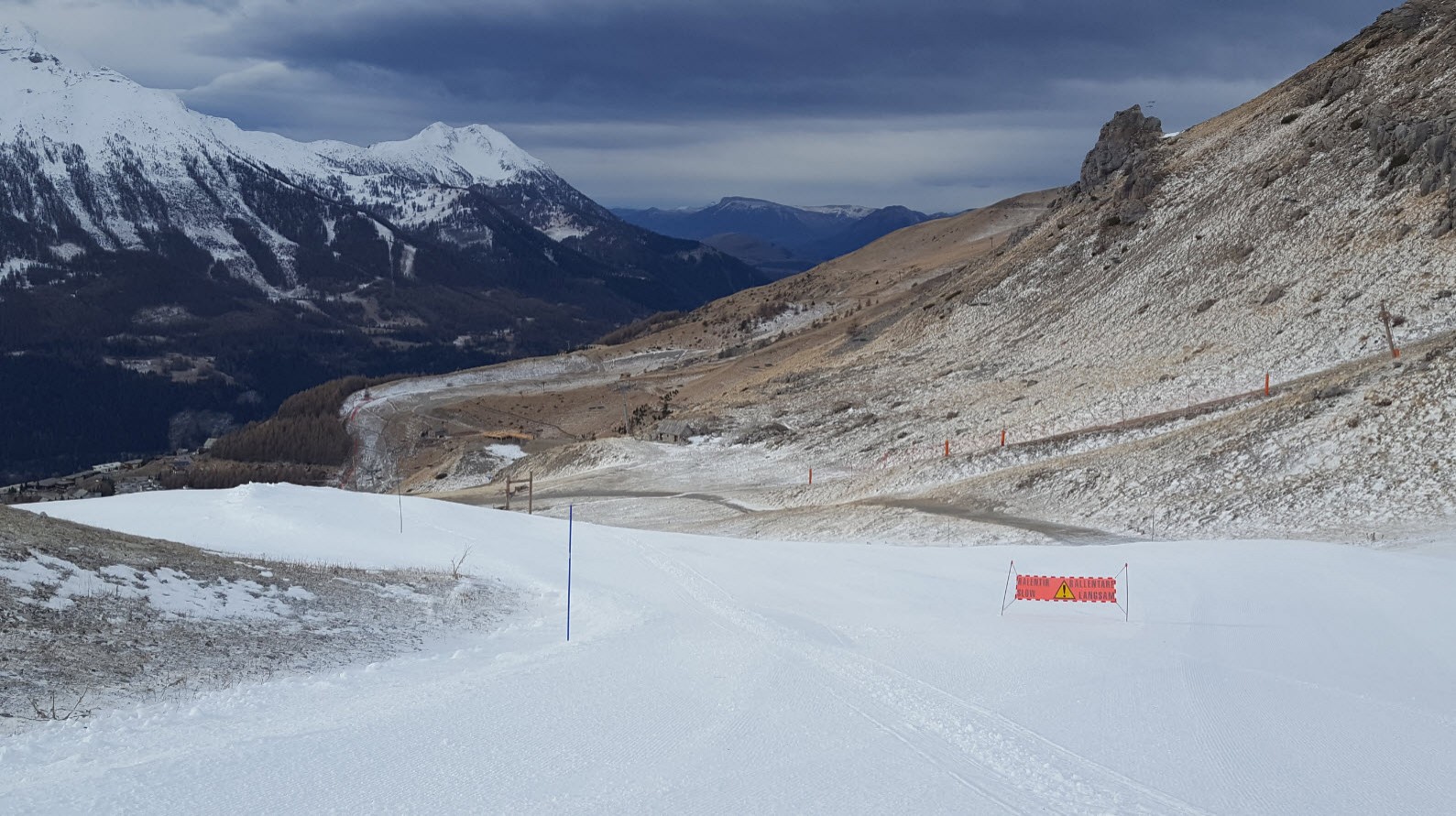 Retour vers la station, seuls sur les pistes Retour vers la station, seuls sur les pistes