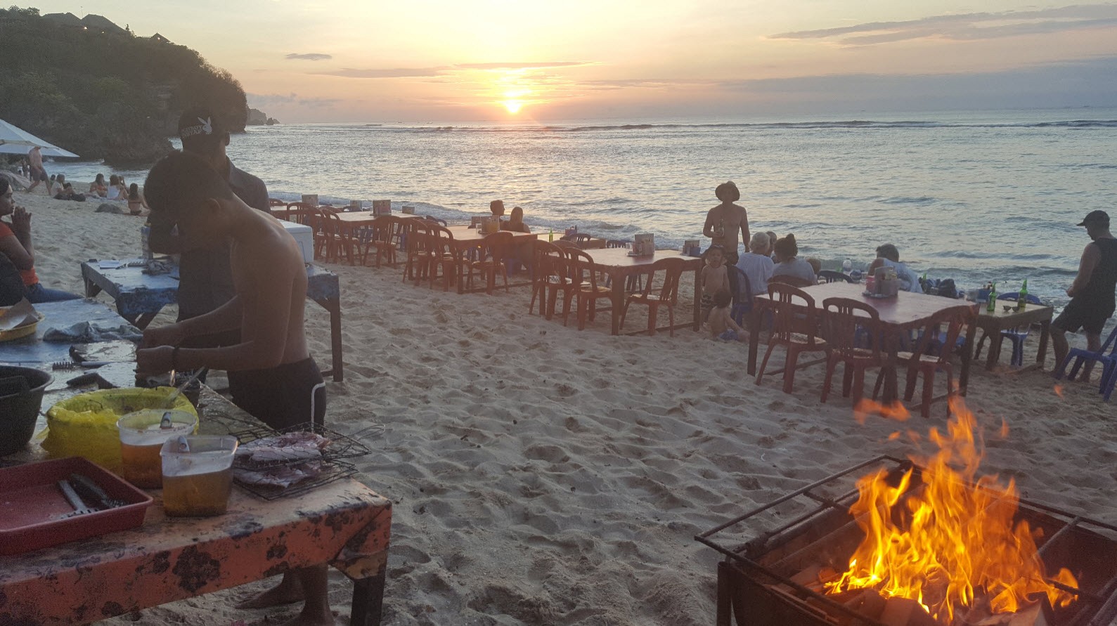Barbecue plage Bingin Beach Bali Barbecue plage Bingin Beach Bali