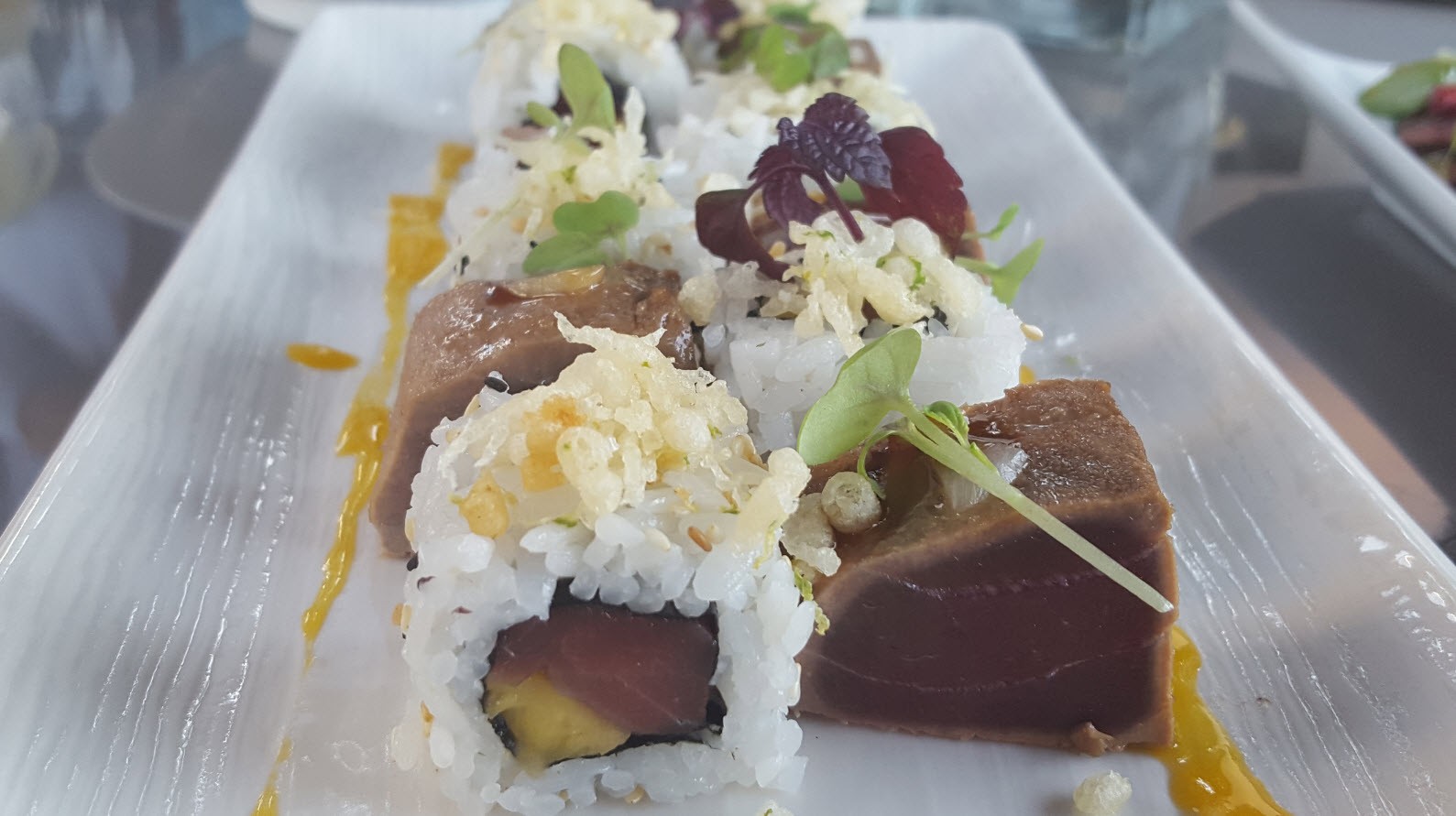 Sushis et sashimis Sushis et sashimis