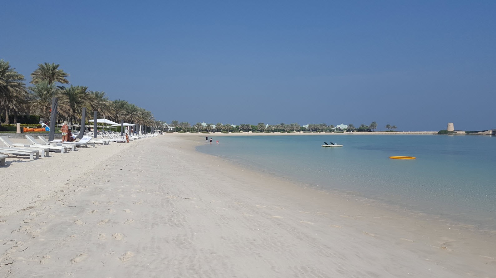 Plage de sable blanc et fin Plage de sable blanc et fin