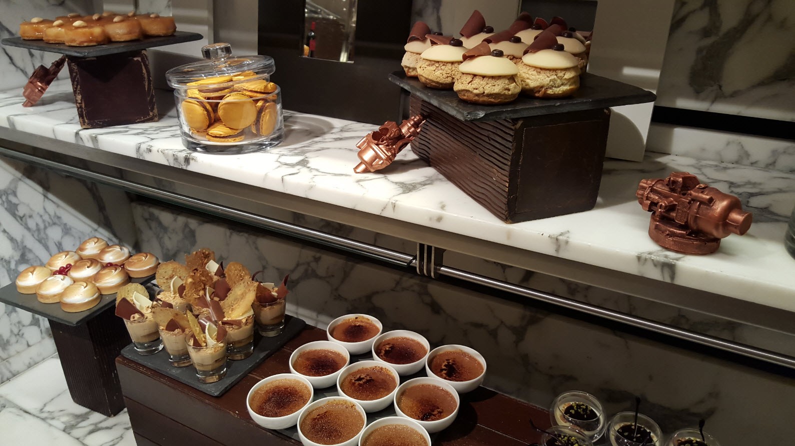 Brunch avec beaucoup de choix Brunch avec beaucoup de choix