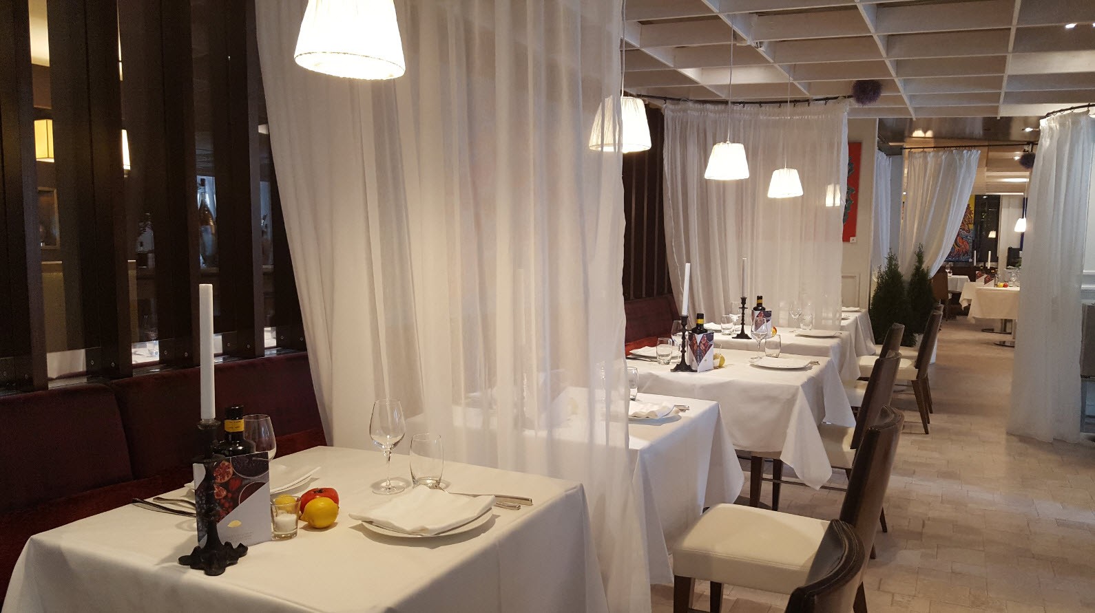 Voilage separant les tables Voilage separant les tables