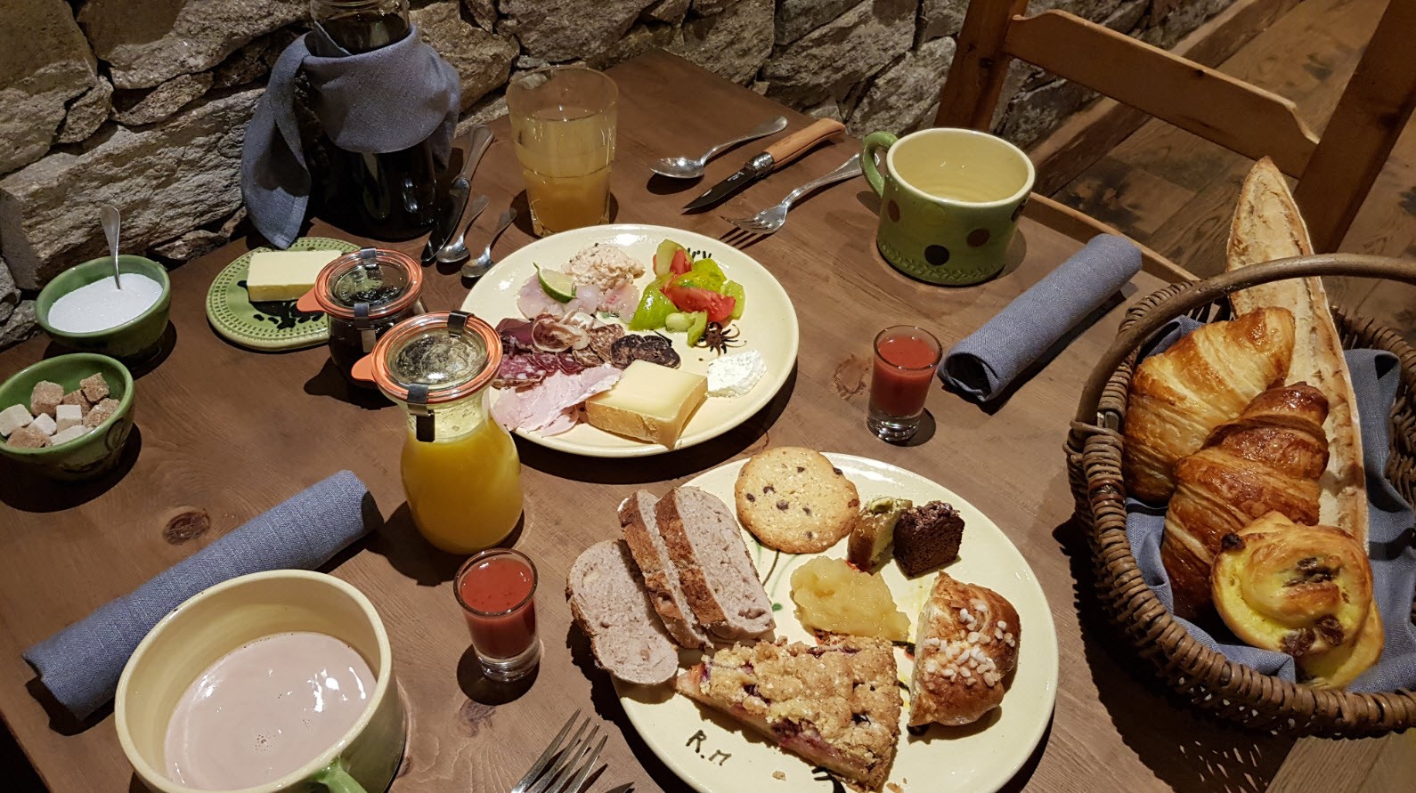 Petit dejeuner Petit dejeuner