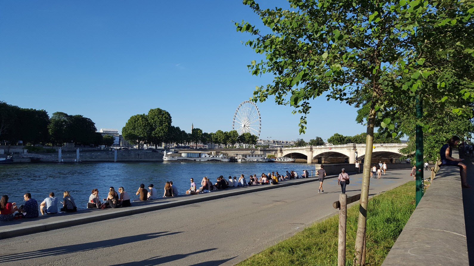 Bars et restaurants en bord de Seine a Paris Bars et restaurants en bord de Seine a Paris