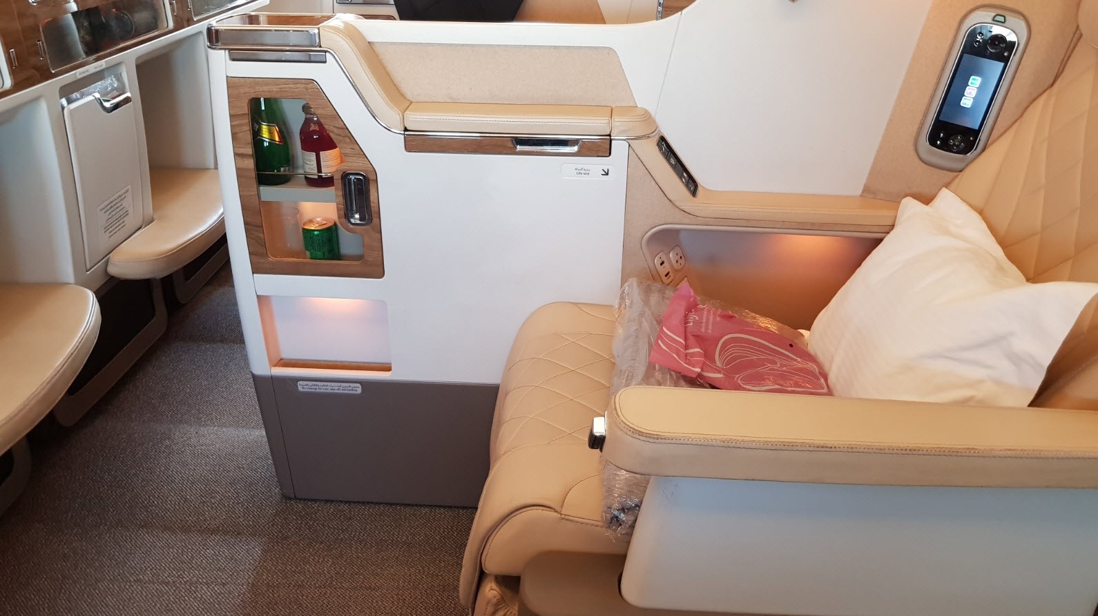 Business Class Emirates 777 Business Class Emirates 777