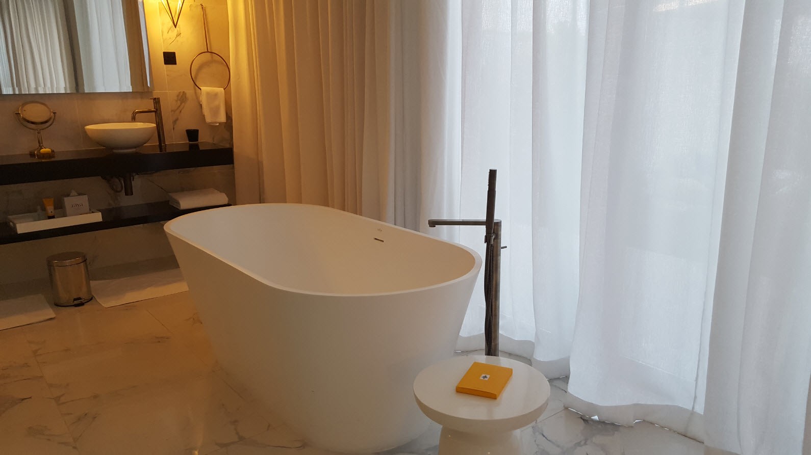 Baignoire avec vue sur la mer Baignoire avec vue sur la mer