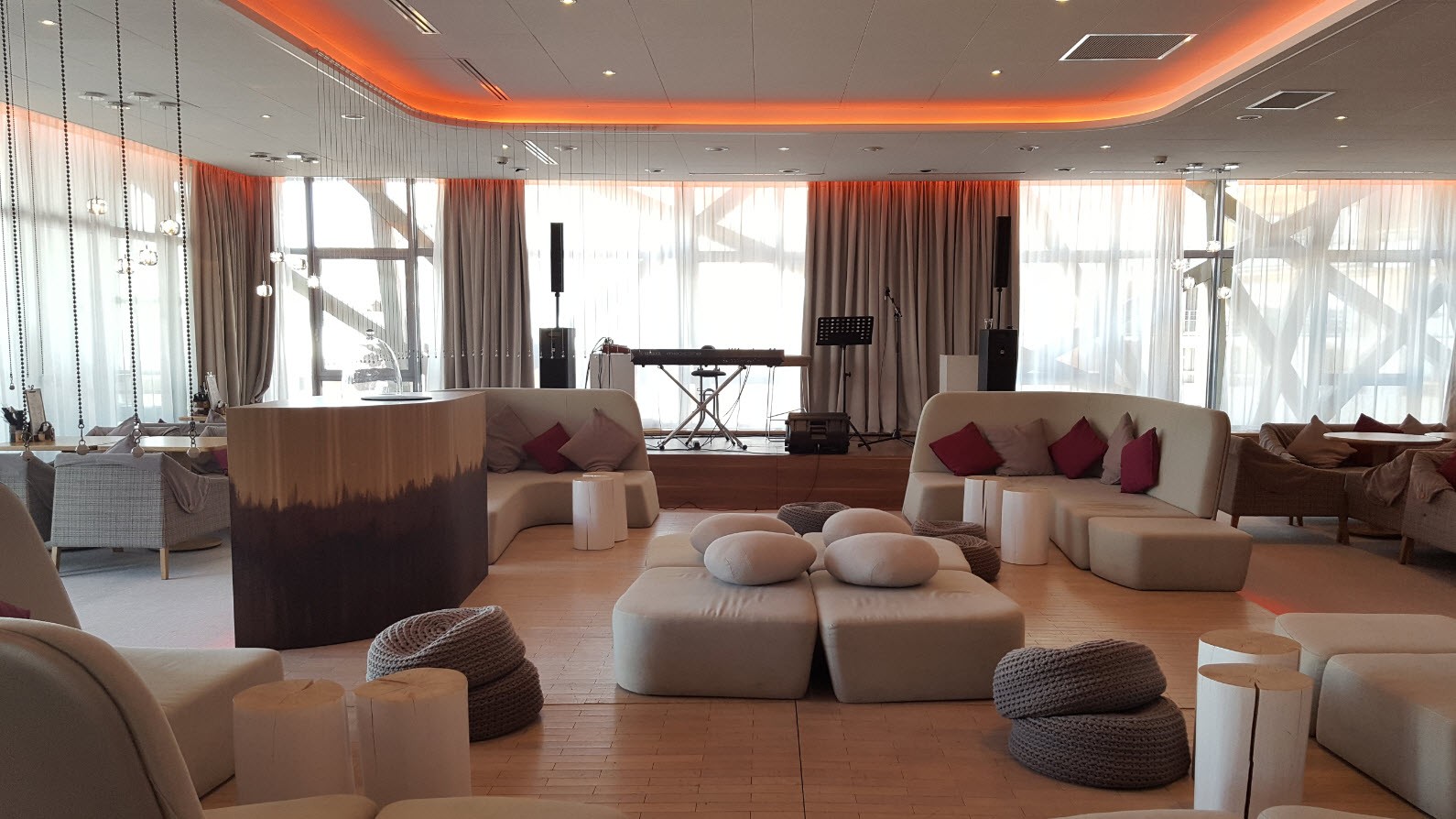 Lounge bar Lounge bar