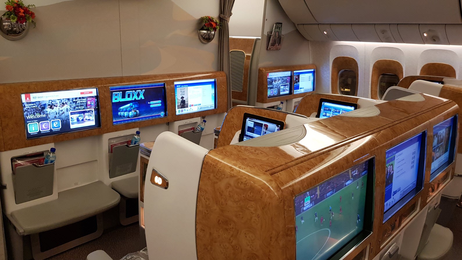 Business Class Emirates 777 Business Class Emirates 777