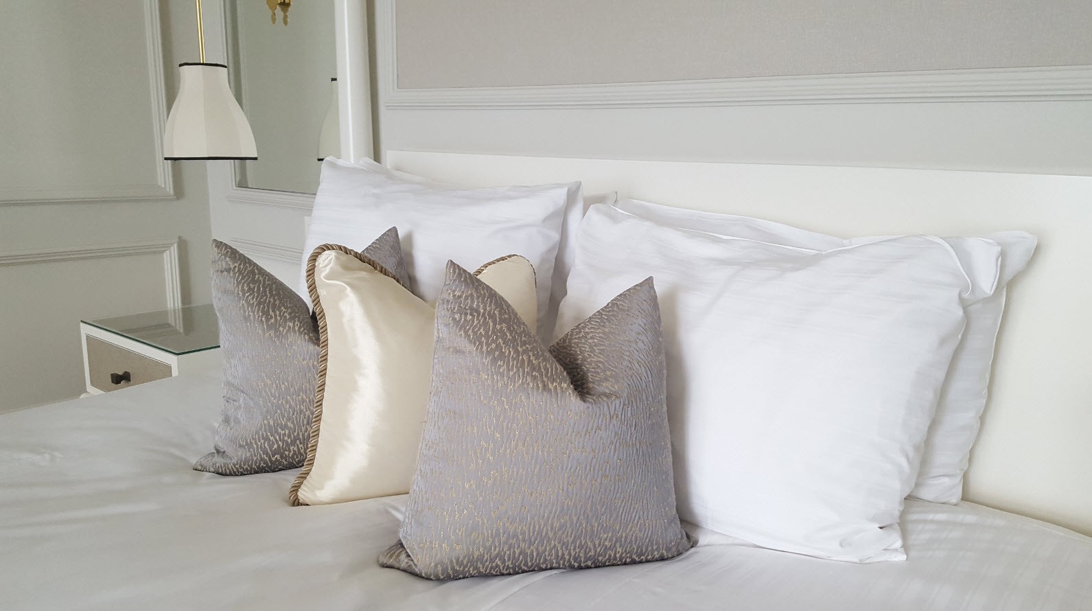 Coussins sur le lit Coussins sur le lit