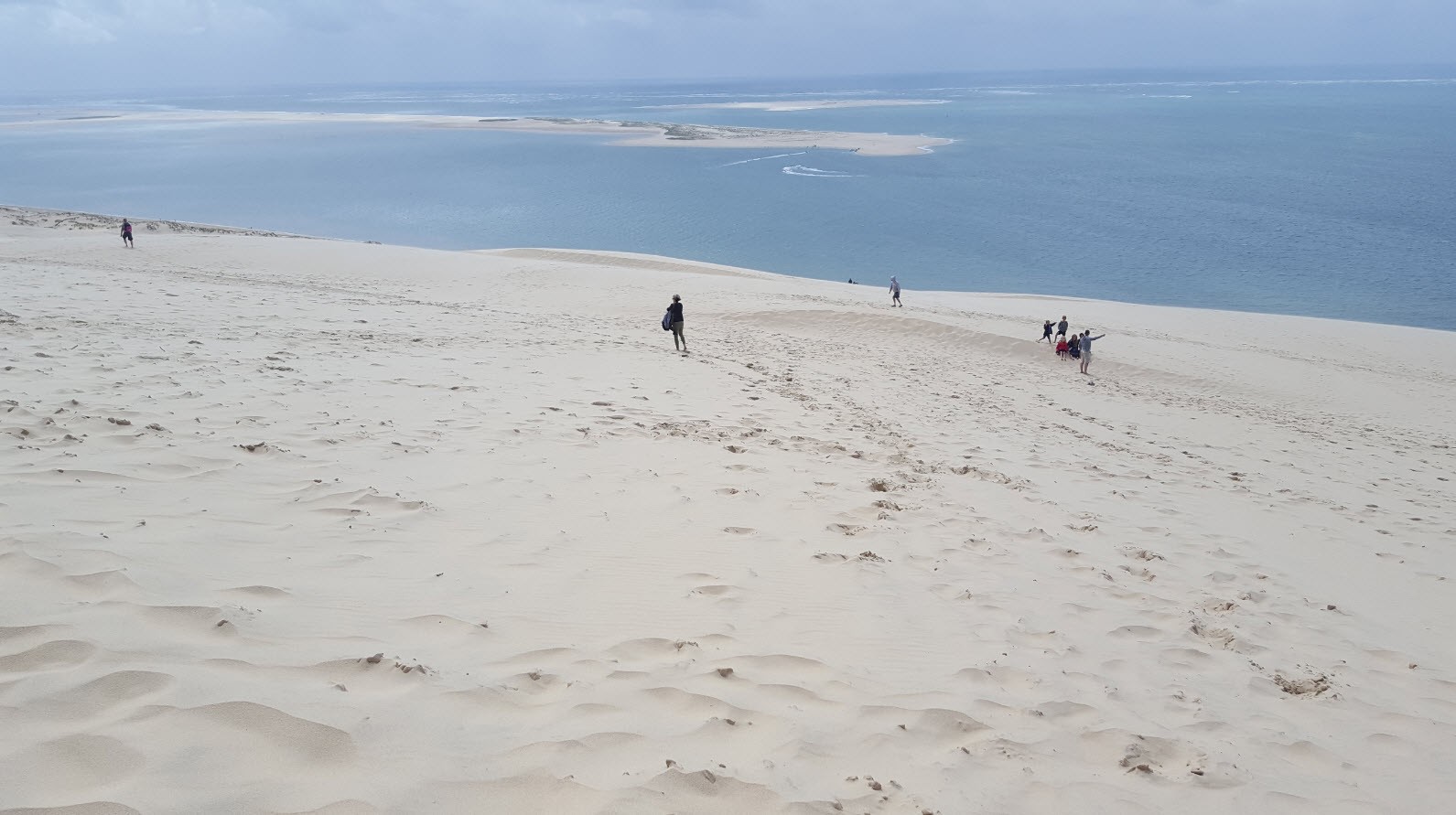 Vue depuis le haut de la dune du pyla Vue depuis le haut de la dune du pyla