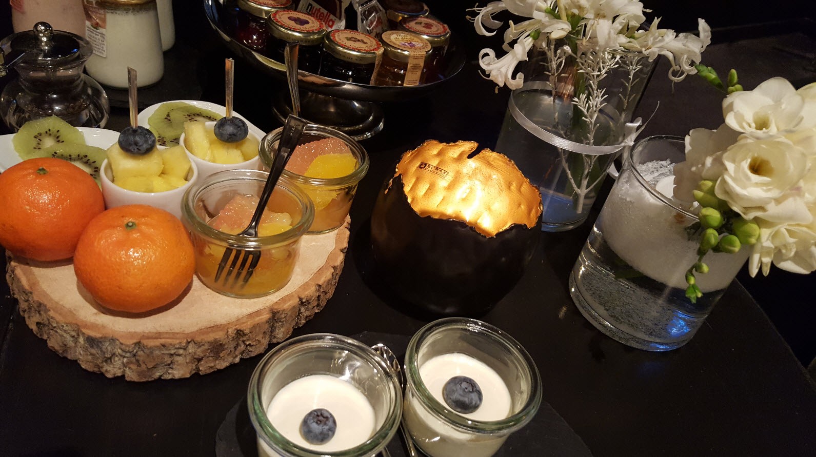 Fruits frais et yaourts Fruits frais et yaourts