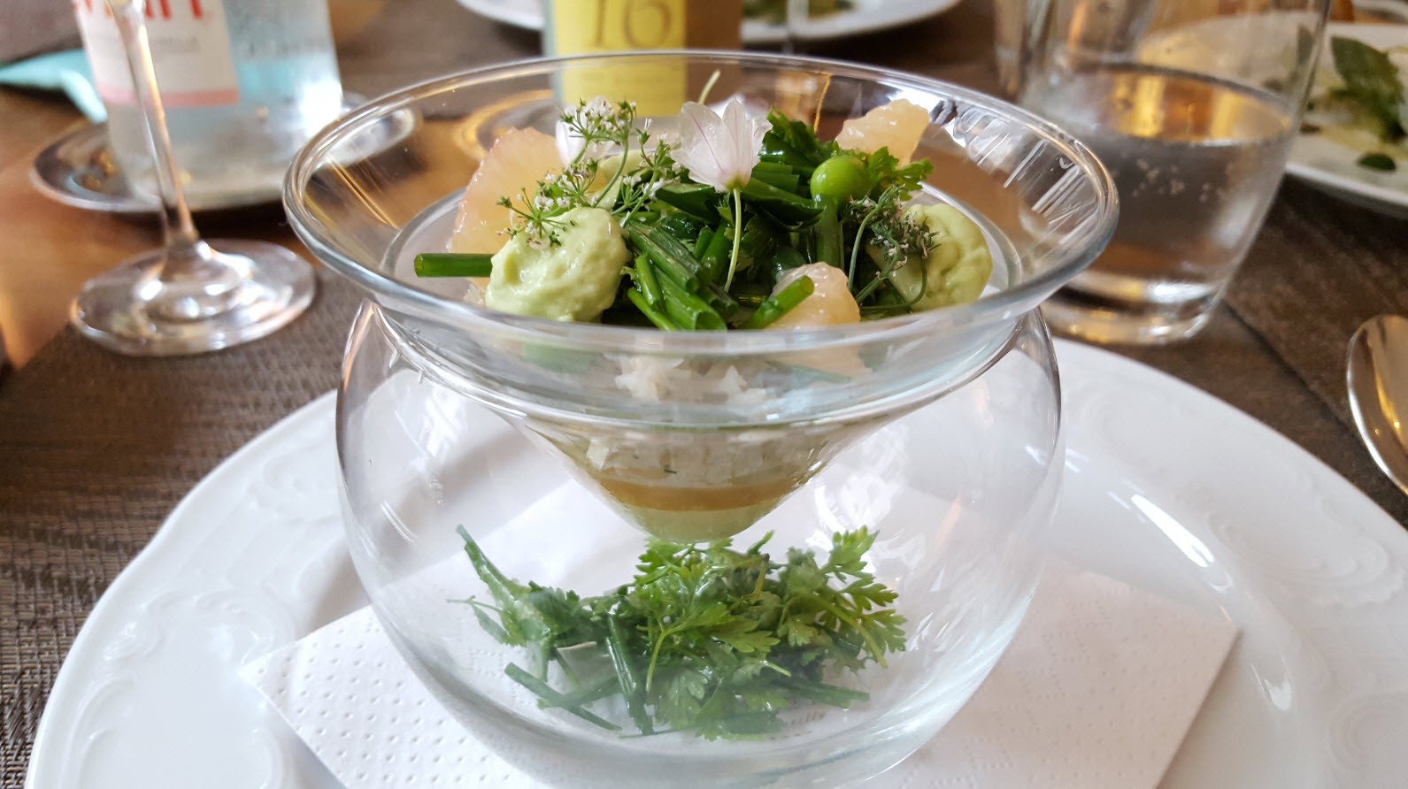 Tourteau émietté et bavaroise de petits pois Tourteau émietté et bavaroise de petits pois