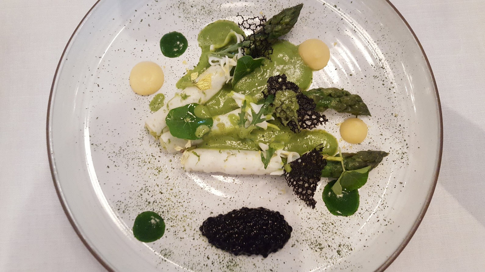 Asperges par Arnaud Faye Asperges par Arnaud Faye