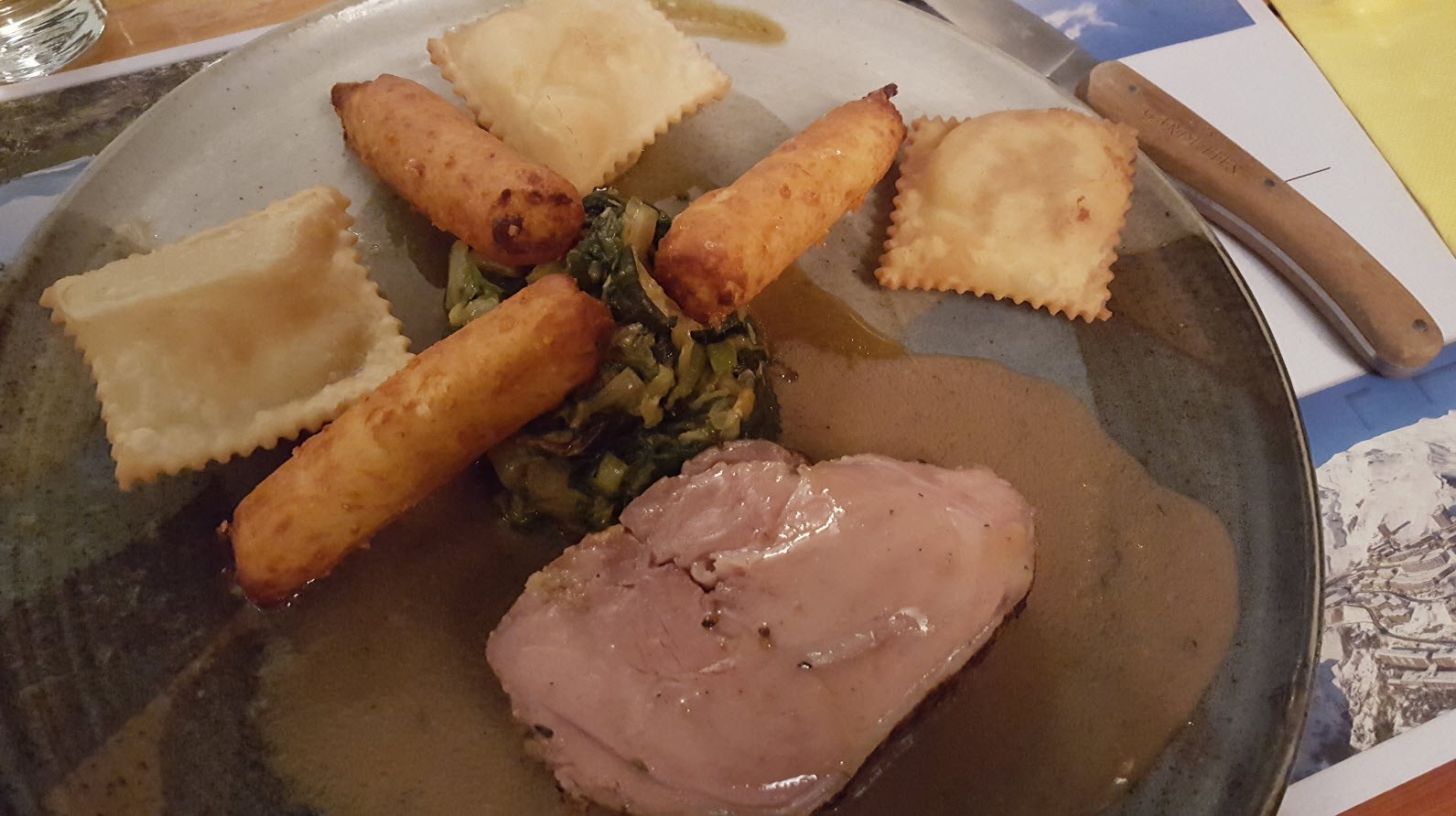 Agneau avec tourtons et ravioles Agneau avec tourtons et ravioles