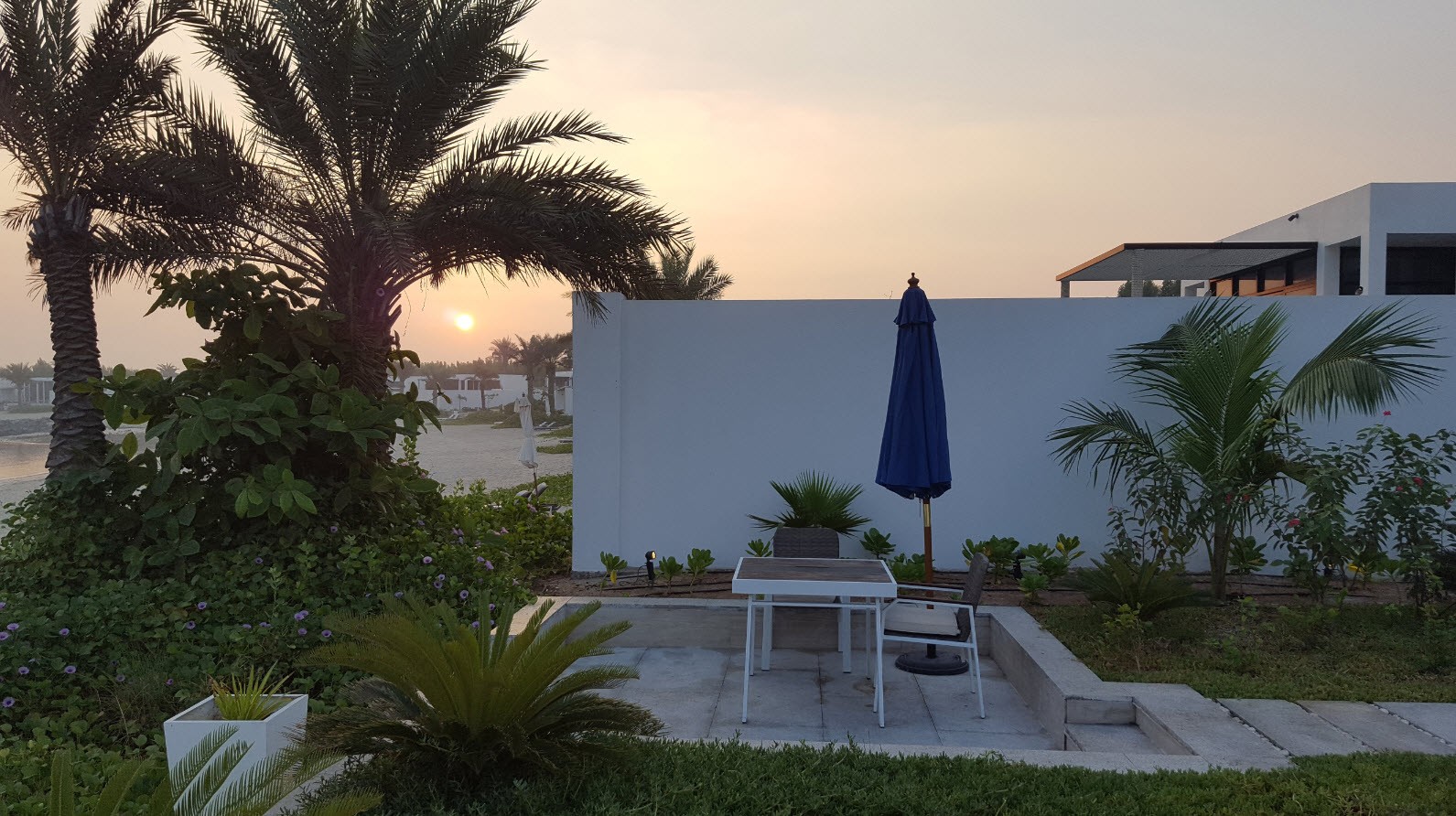 Coucher de soleil depuis la villa Coucher de soleil depuis la villa