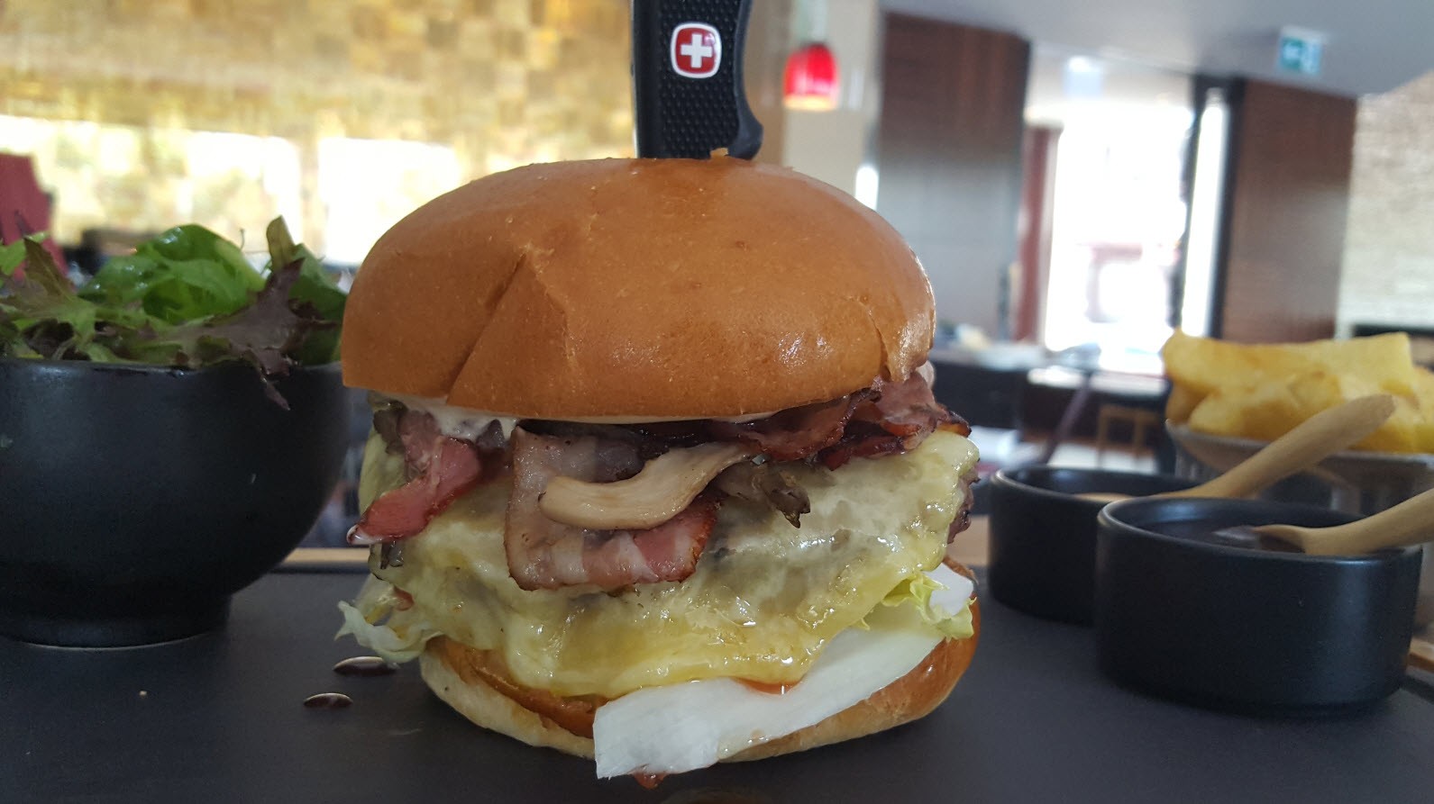 Manger un bon burger a Geneve Manger un bon burger a Geneve
