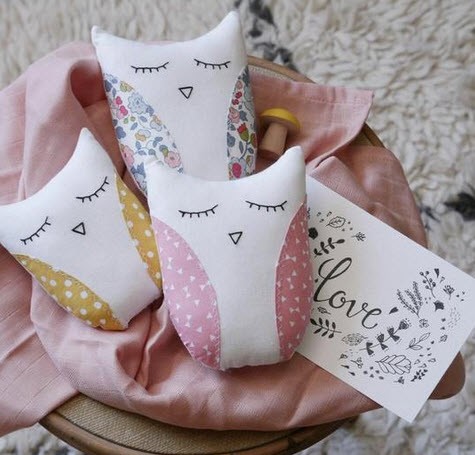 Des petits doigts - Famille de chouettes Des petits doigts - Famille de chouettes
