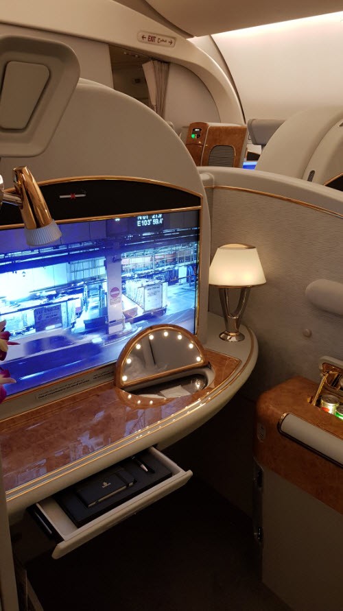 Fisrt Class Emirates Fisrt Class Emirates