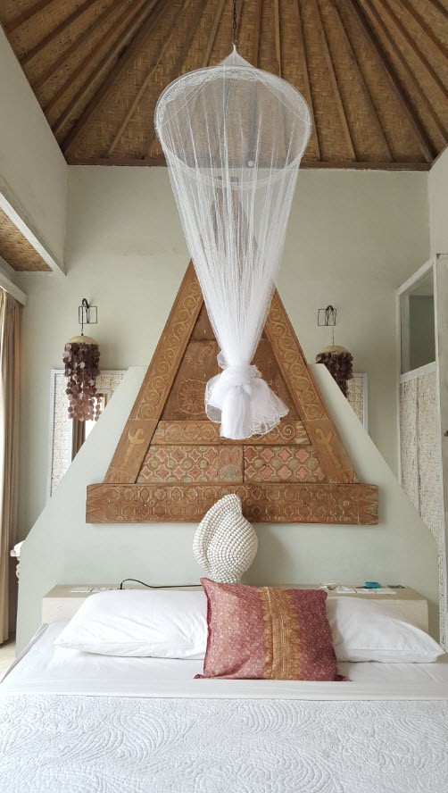 Moustiquaire sur le lit Moustiquaire sur le lit