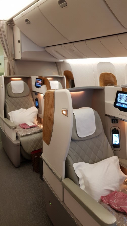 Business Class Emirates 777 Business Class Emirates 777