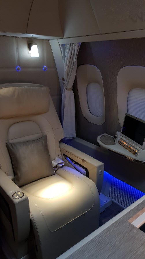 First Class 777 Emirates First Class 777 Emirates