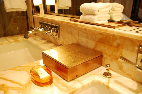 Ritz-Carlton Pudong Shanghai (1) Ritz-Carlton Pudong Shanghai (1)