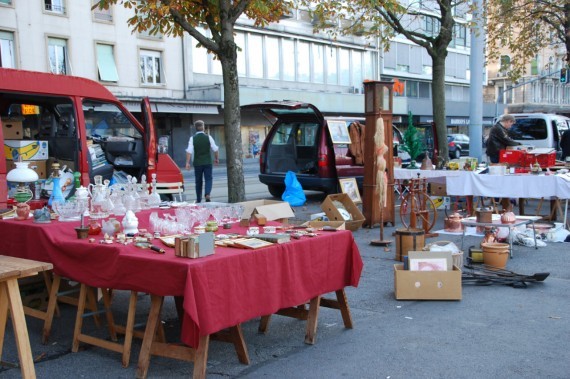 Marché aux puces Plainpalais Genève 08 Marché aux puces Plainpalais Genève 08