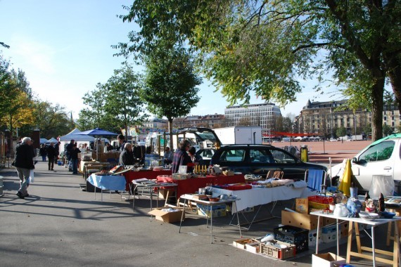 Marché aux puces Plainpalais Genève 07 Marché aux puces Plainpalais Genève 07