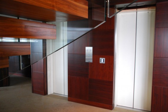 Geneva Suite - Hall (1) Geneva Suite - Hall (1)