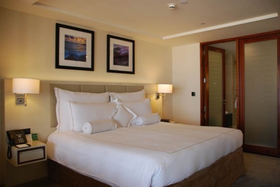Room1 (3) Room1 (3)