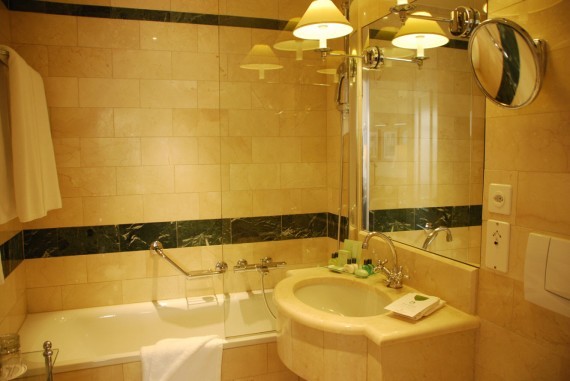 Suite 710 Warwick Geneve (11) Suite 710 Warwick Geneve (11)
