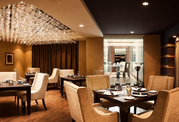 DXB Warwick (4) DXB Warwick (4)