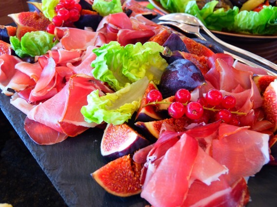 Brunch Table Palafitte Neuchatel 11 Brunch Table Palafitte Neuchatel 11