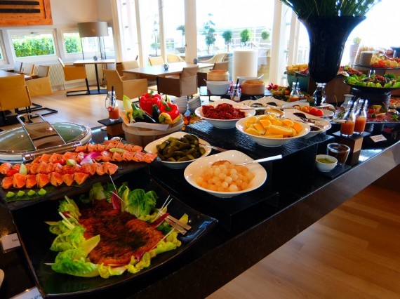 Brunch Table Palafitte Neuchatel 02 Brunch Table Palafitte Neuchatel 02