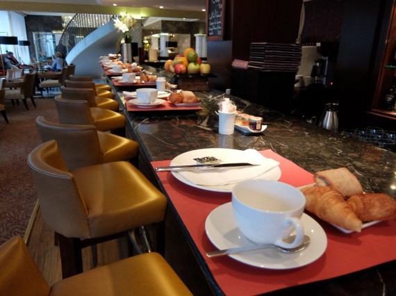Suite 710 Warwick Geneve (2) Suite 710 Warwick Geneve (2)