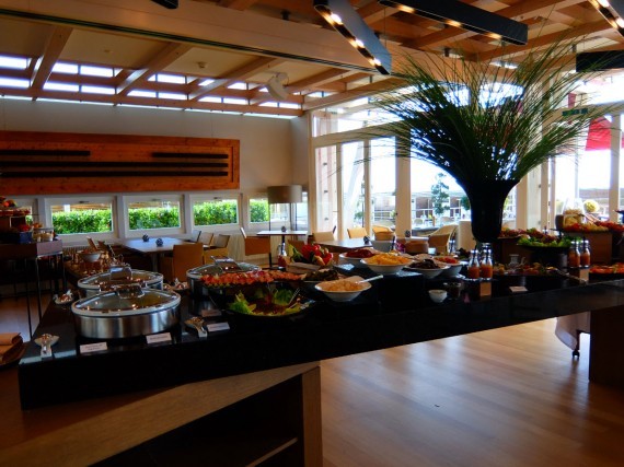 Brunch Table Palafitte Neuchatel 01 Brunch Table Palafitte Neuchatel 01