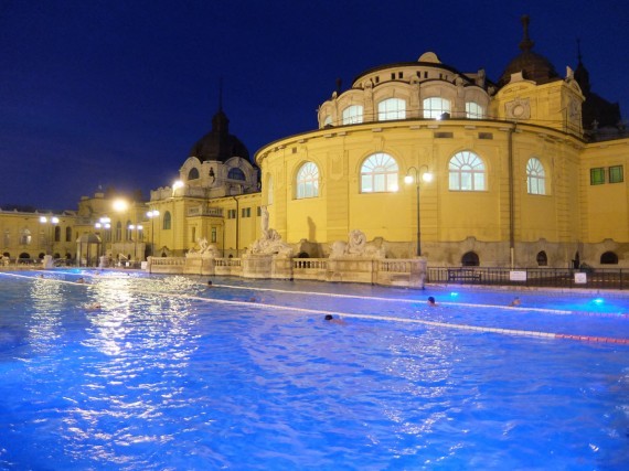 Bains Budapest (3) Bains Budapest (3)