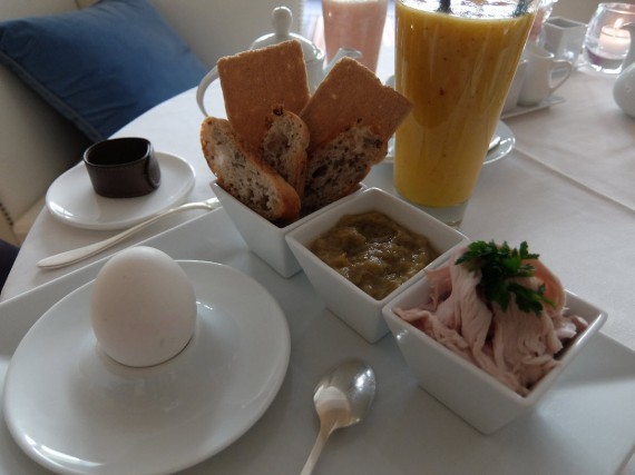 Petit-déjeuner La Réserve (15) Petit-déjeuner La Réserve (15)