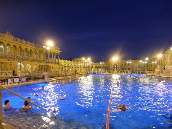 Bains Budapest (2) Bains Budapest (2)