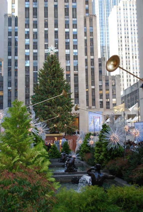 Around Rockfeller Center (2) Around Rockfeller Center (2)